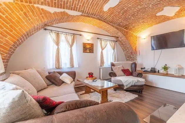 Family Villa, Birden Çok Yatak, Bahçeli (Romantic Pool Villa Angela with sauna)