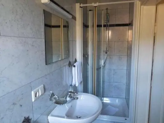 Classic Oda (French Bed)