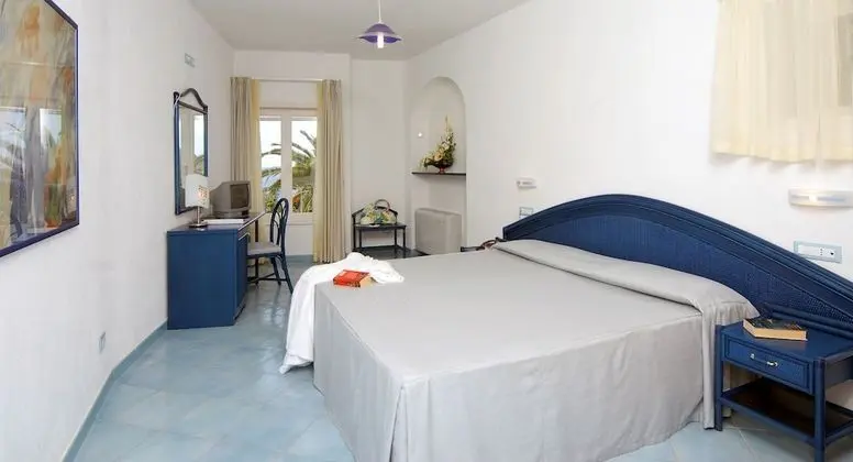 Panoramic Tek Büyük Yataklı Oda