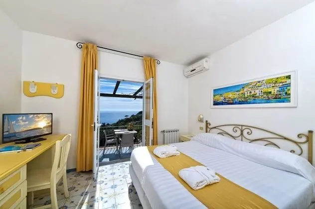 Panoramic Tek Büyük Yataklı Oda
