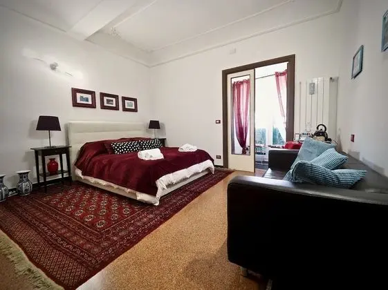 Romantic Süit, Şehir Manzaralı