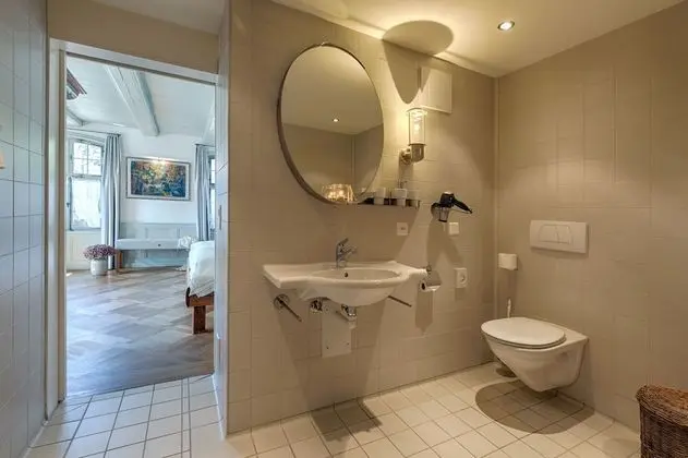 Comfort Tek Büyük Yataklı Oda