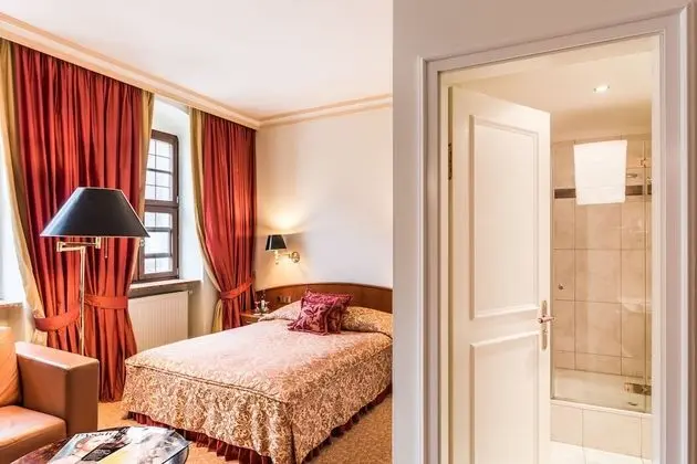Comfort Tek Büyük Yataklı Oda
