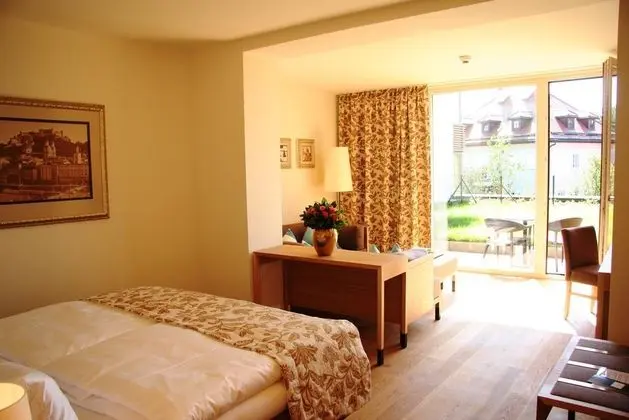 1 Çift Kişilik Veya 2 Tek Kişilik Yatak Superior