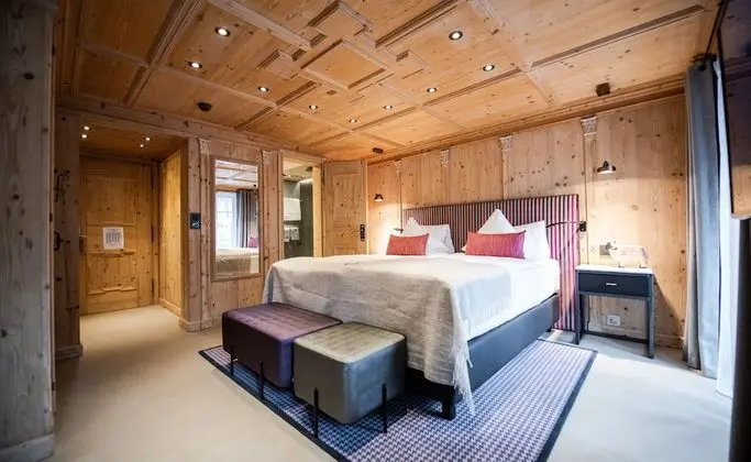 Superior Comfort Room