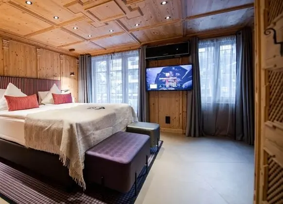 Superior Comfort Room