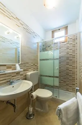 Tek Büyük veya İki Ayrı Yataklı Oda