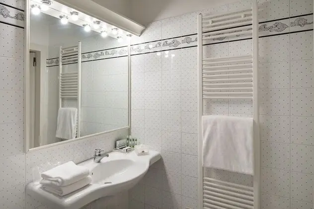 Standard Büyük Yataklı Tek Kişilik Oda