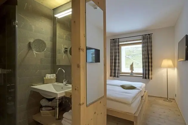 Tek Büyük Yataklı Oda (Palue)