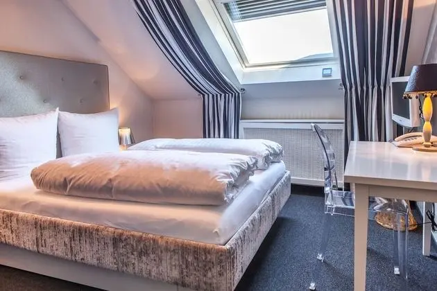 Classic Double Room