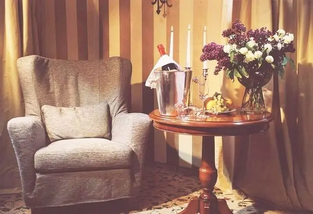 Superior Tek Büyük veya İki Ayrı Yataklı Oda