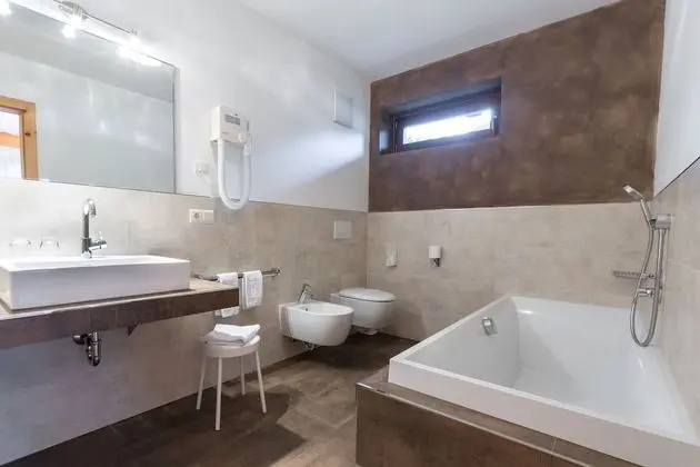 Süit (in the main building)