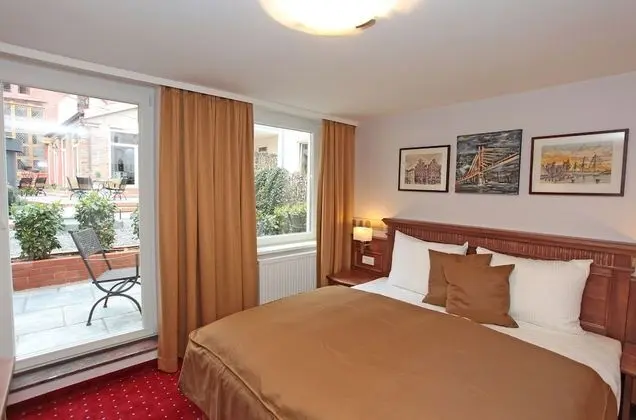 Deluxe Tek Büyük Yataklı Oda