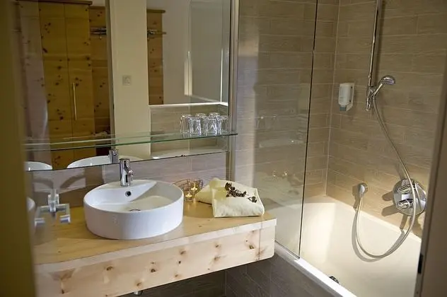 Superior Tek Büyük Yataklı Oda, 1 Çift Kişilik Yatak, Göl Manzaralı, Göl Kenarı