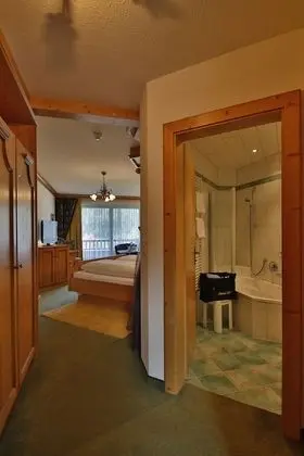 Comfort Tek Büyük Yataklı Oda, Göl Manzaralı