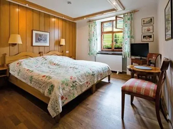 Tek Büyük Yataklı Oda