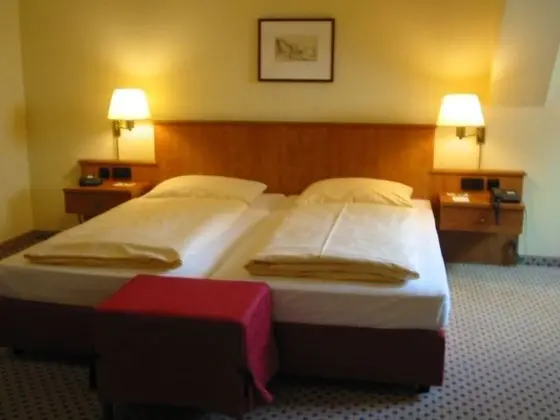 Comfort Tek Büyük Yataklı Oda
