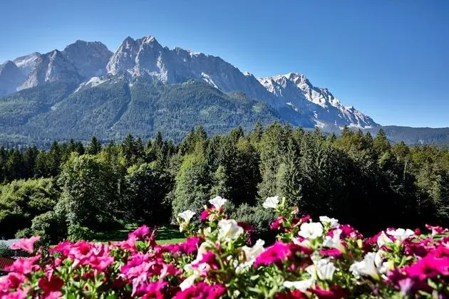 Tek Büyük Yataklı Oda, Balkon (West)