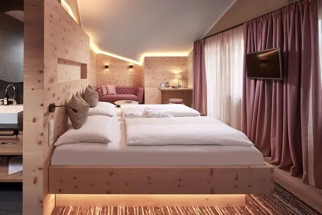 Premium Tek Büyük Yataklı Oda, Sauna