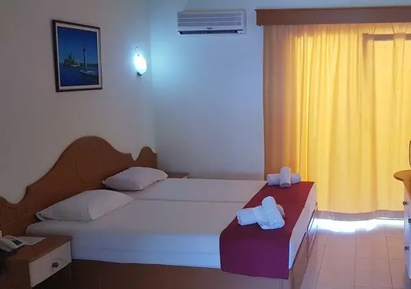 1 Çift Kişilik Veya 2 Tek Kişilik Yatak Standard