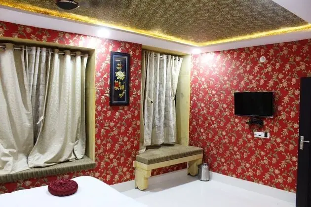 Luxury Tek Büyük Yataklı Oda