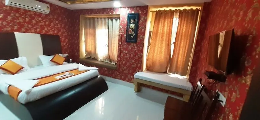 Luxury Tek Büyük Yataklı Oda