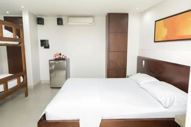 Deluxe Dört Kişilik Oda, Birden Çok Yatak, Sıcak Su Havuzu (Air conditioner)