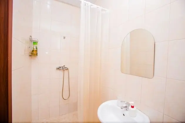 Standard Tek Büyük Yataklı Oda, Avlu Manzaralı