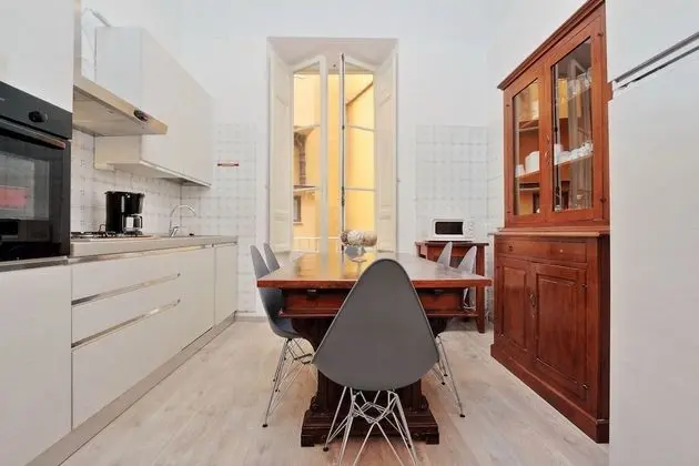 Apart Daire, 5 Yatak Odası