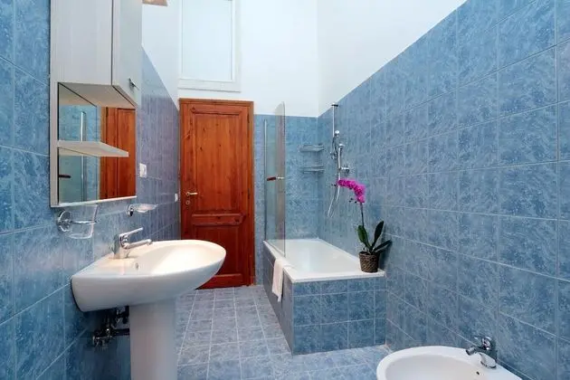 Apart Daire, 5 Yatak Odası