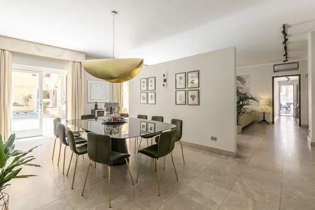 Apart Daire, 5 Yatak Odası, Teras, Ek Bina