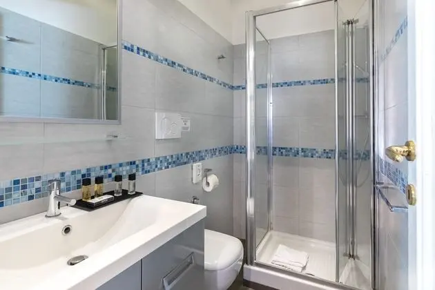 Apart Daire, 5 Yatak Odası