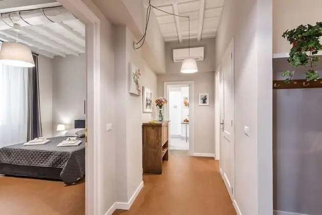 Apart Daire, 2 Yatak Odası, 2 Banyolu (Via di Grotta Pinta, 10 - Int. 3)