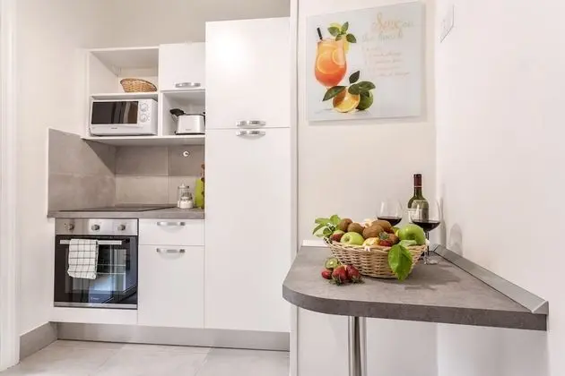 Apart Daire, 2 Yatak Odası, 2 Banyolu (Via di Grotta Pinta, 10 - Int. 3)