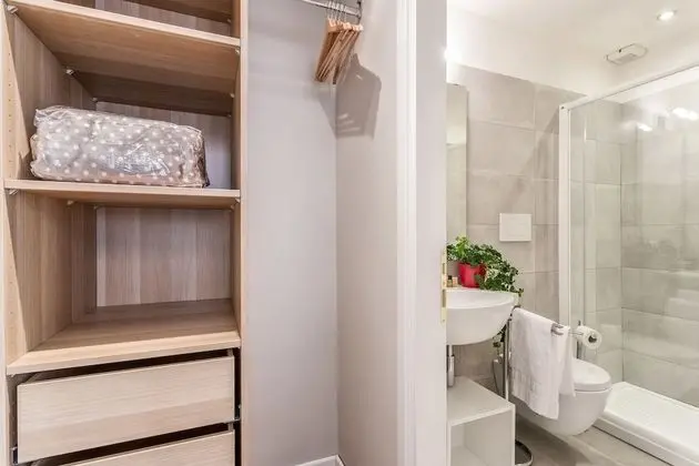 Apart Daire, 2 Yatak Odası, 2 Banyolu (Via di Grotta Pinta, 10 - Int. 3)