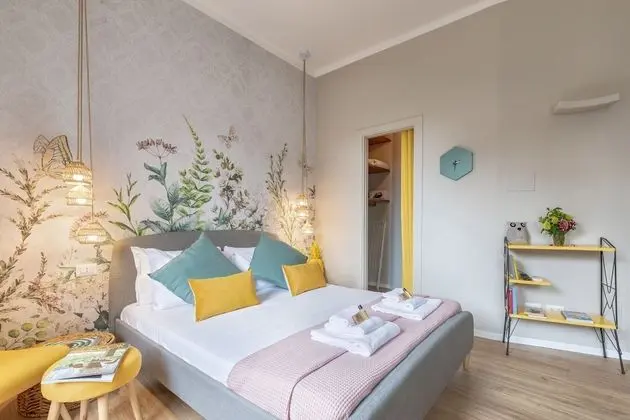 Stüdyo, 1 Büyük (Queen) Boy Yatak