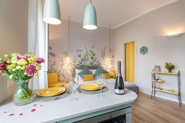 Stüdyo, 1 Büyük (Queen) Boy Yatak