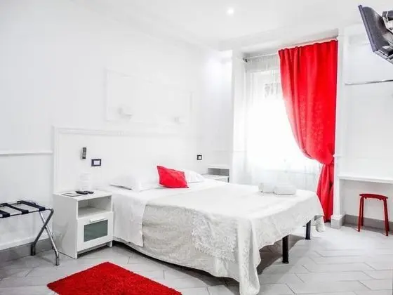 Tek Büyük veya İki Ayrı Yataklı Oda, Balkon