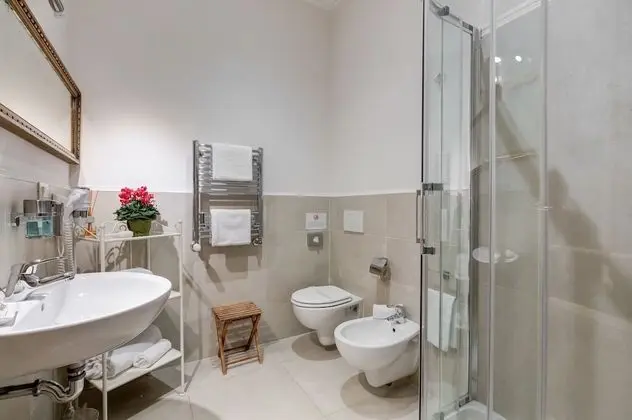 Superior Tek Büyük Yataklı Oda (Elisabetta)