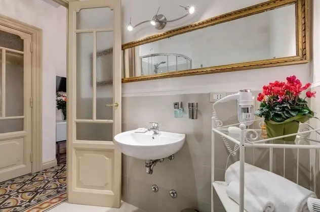 Superior Tek Büyük Yataklı Oda (Elisabetta)