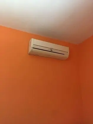 Ortak Ranzalı Oda, Karma Ranzalı Oda, Ortak Banyo (6 Dorm)