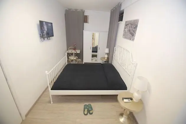 Basic Tek Büyük Yataklı Oda, 1 Büyük (Queen) Boy Yatak
