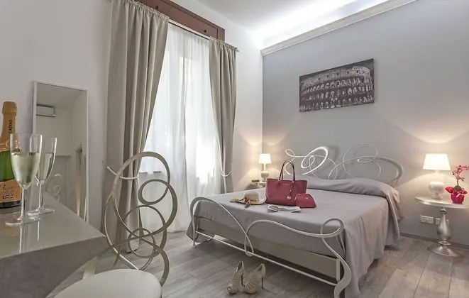 Superior Tek Büyük Yataklı Oda