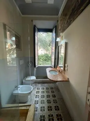 Basic Ortak Ranzalı Oda, Sadece kadınlar için