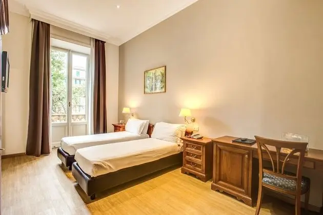 Tek Büyük veya İki Ayrı Yataklı Oda