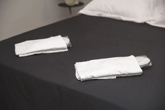 Dört Kişilik Oda, Ek Bina