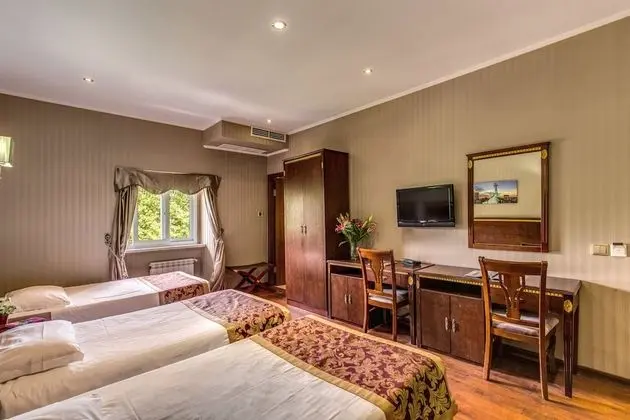 Classic Üç Kişilik Oda