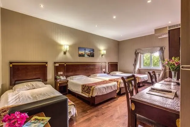 Classic Üç Kişilik Oda