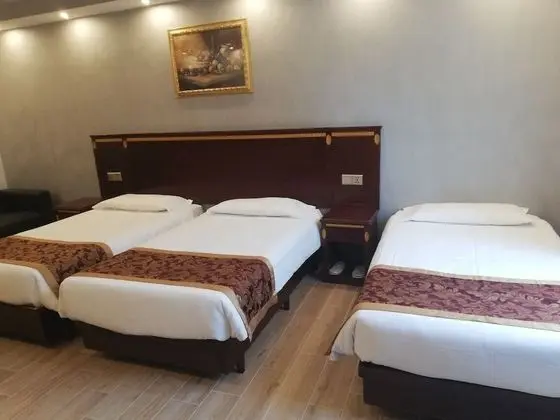 Classic Üç Kişilik Oda