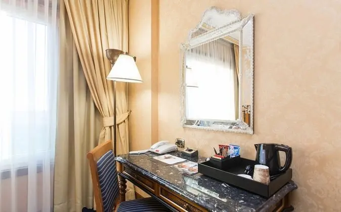 Deluxe Oda, 2 Tek Kişilik Yatak